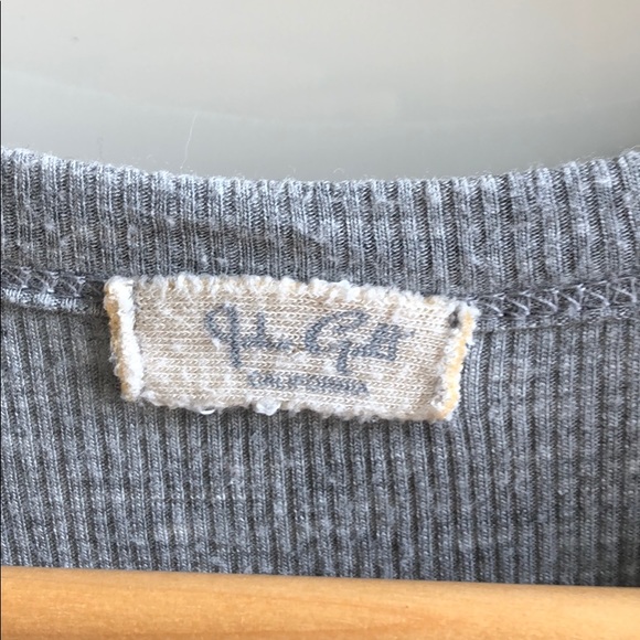 Brandy Melville Grey Cropped Lace Up Tee - Picture 4 of 4